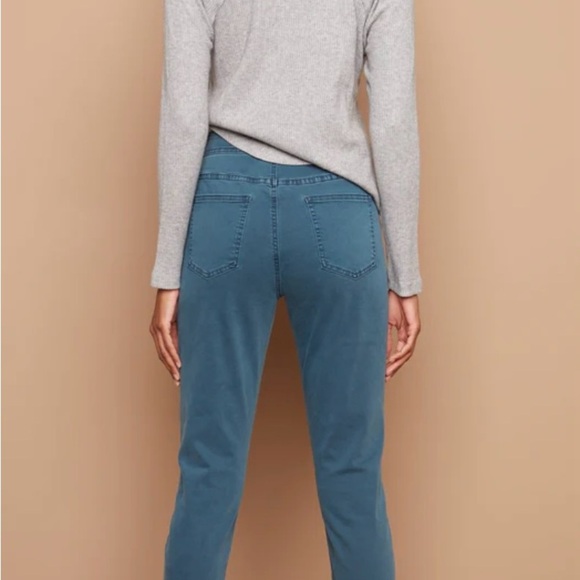 Charlie B Frayed Hem Ankle Jeans in Balsam - Picture 2 of 11